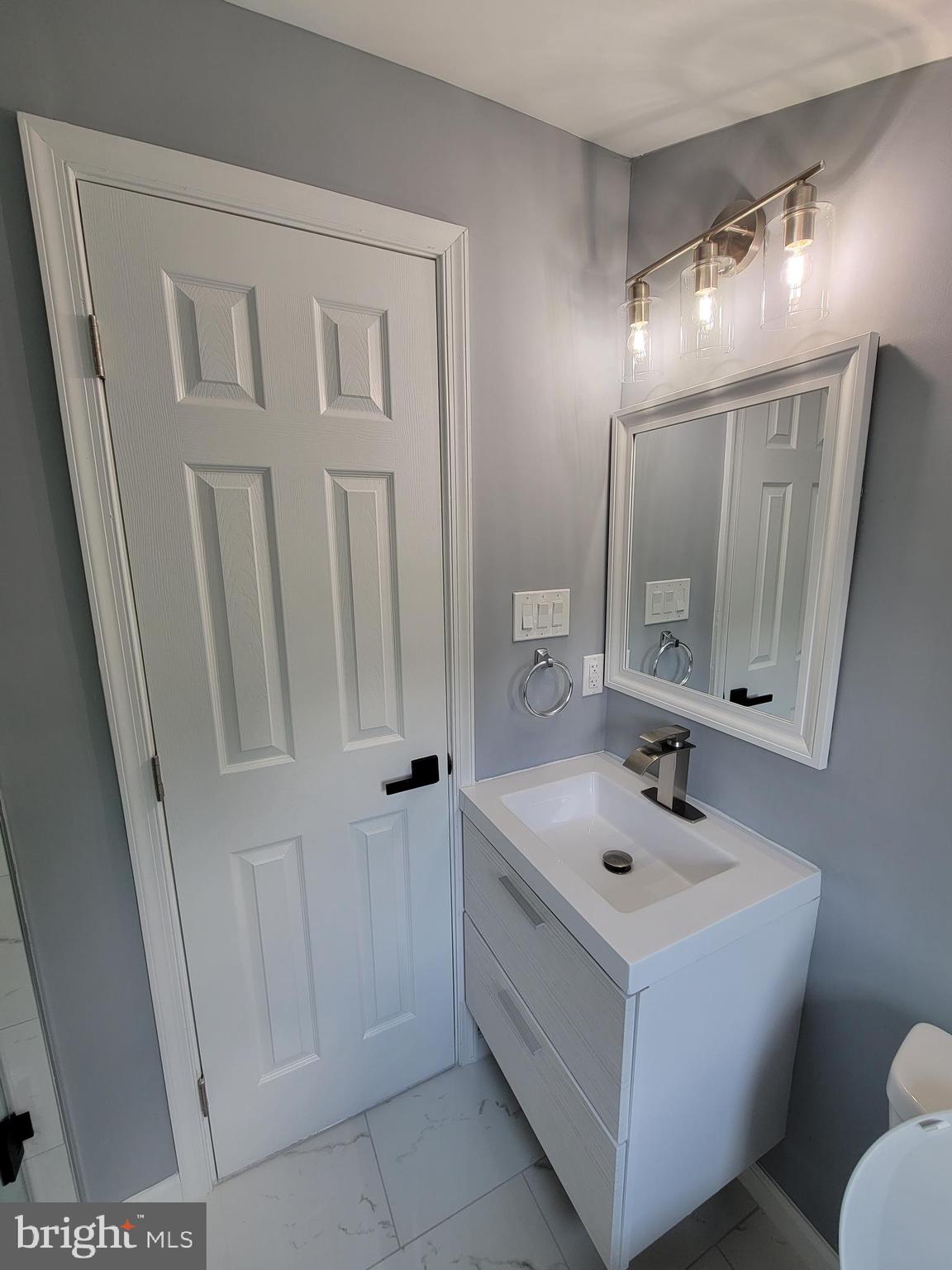 8825 Lanier Drive Silver Spring, MD 20910 - Photo 20 of 56 upstairs bath