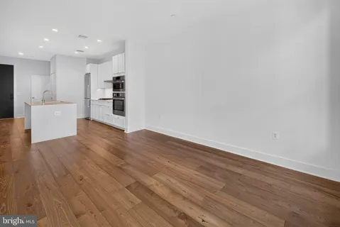 $689,900 | 1312 King Street, Unit 302, Alexandria, VA 22314
