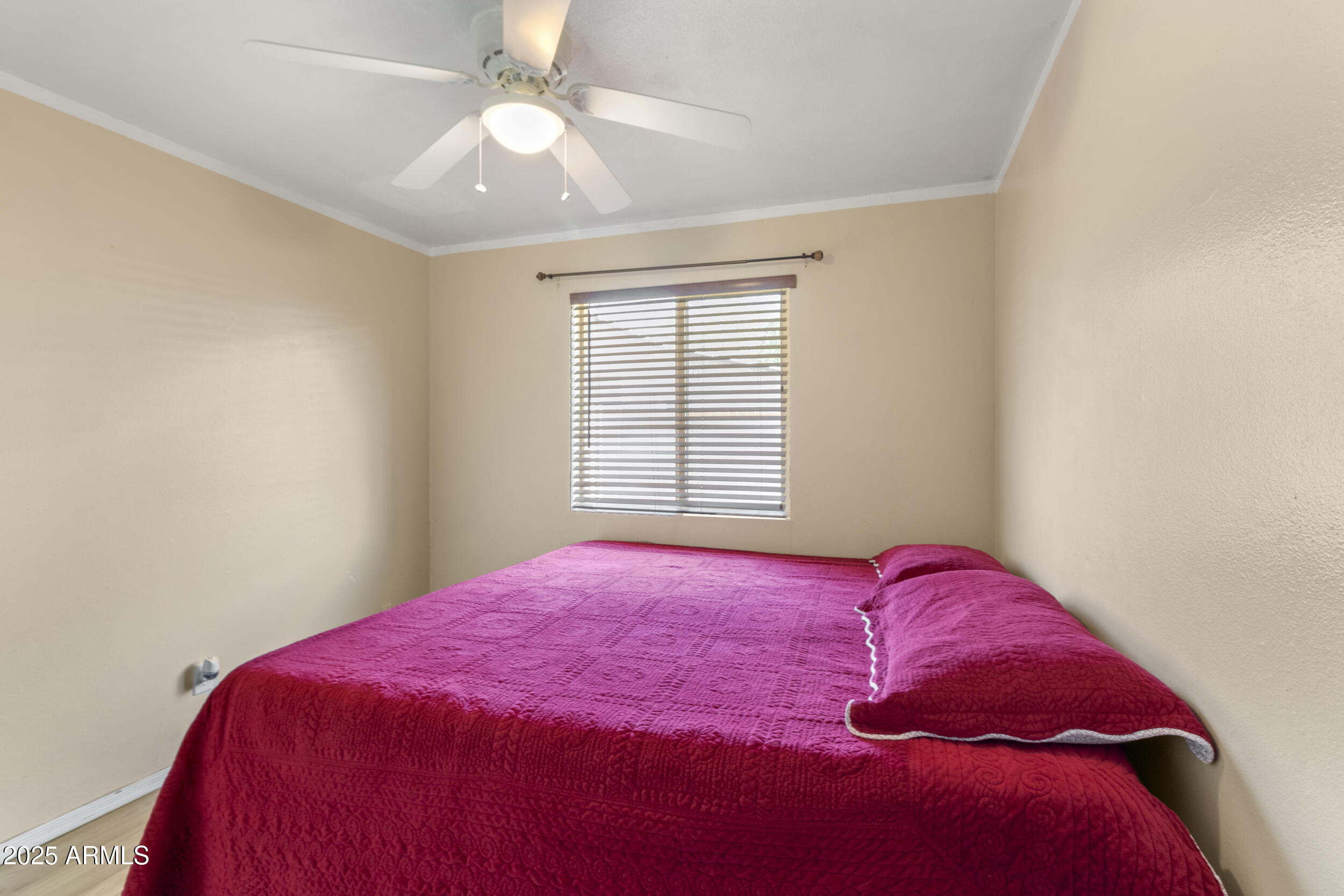 2201 West Wethersfield Road Phoenix, AZ 85029 - Photo 14 of 19 13_img_1555