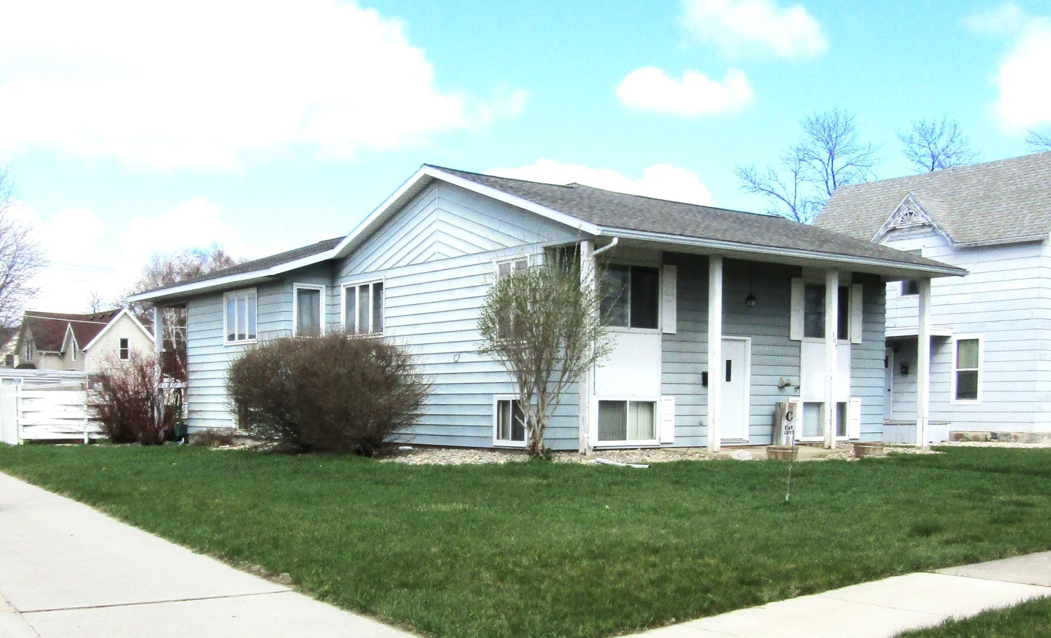 107 3rd Avenue Madison, MN 56256 - Photo 1 of 27