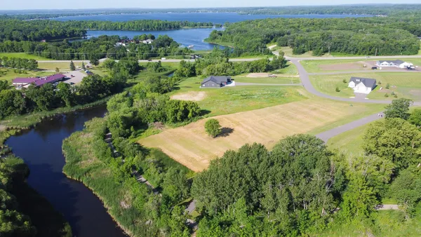 $259,999 | 5-6 Branch Creek Road, Detroit Lakes, MN 56501