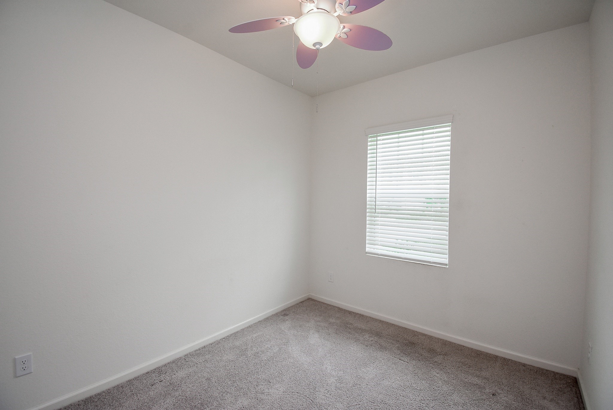 13542 Kinsman Road Houston, TX 77049 - Photo 27 of 43 an empty room with a window