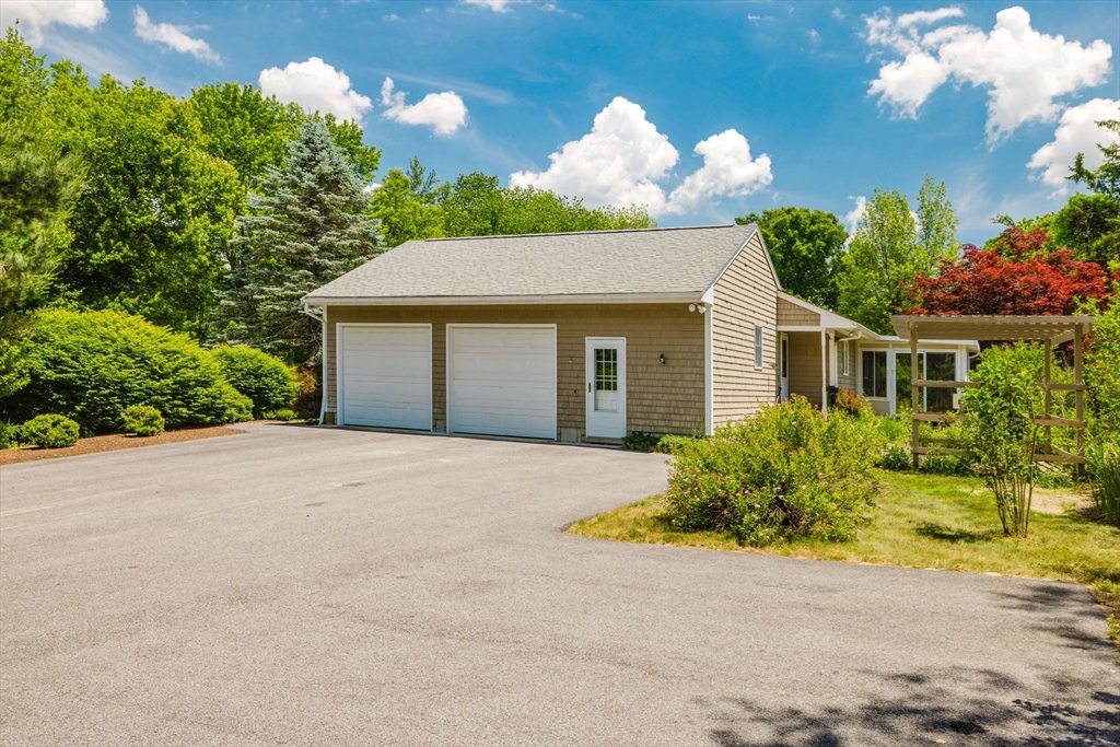 275 Summer Street Rehoboth, MA 02769 - Photo 10 of 39