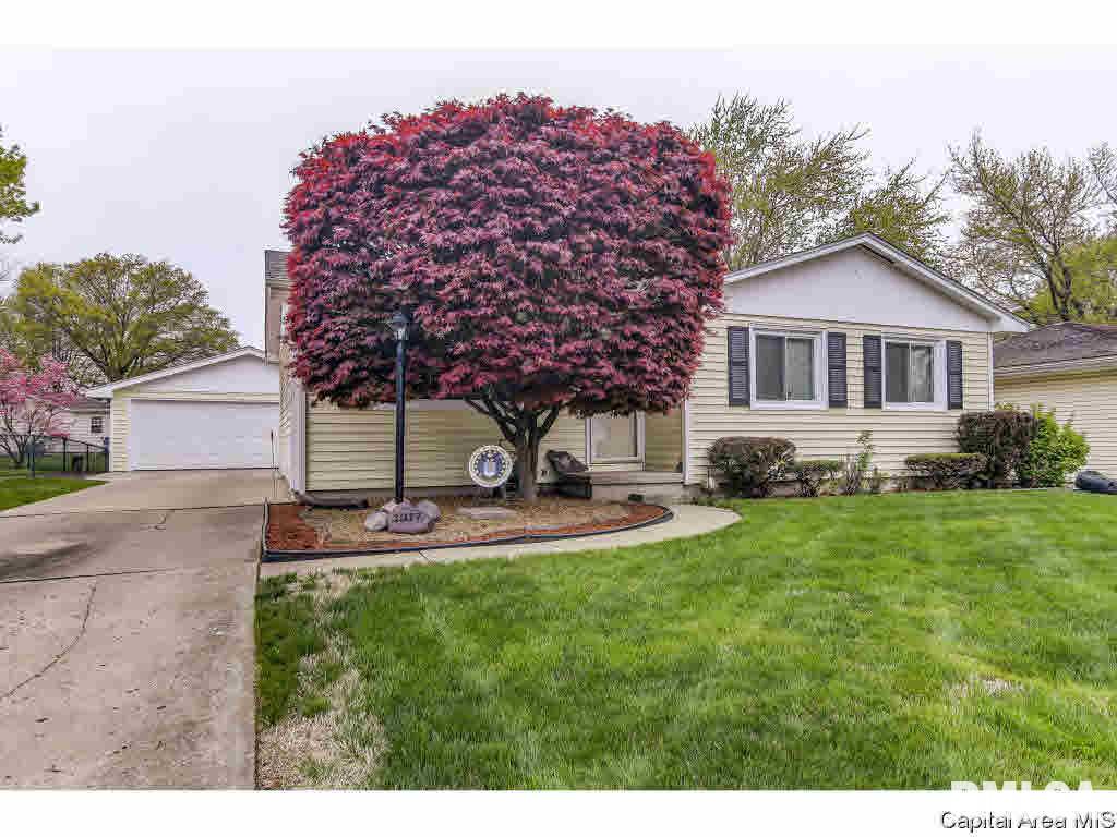 1317 Valley Drive Springfield, IL 62702 - Photo 1 of 35