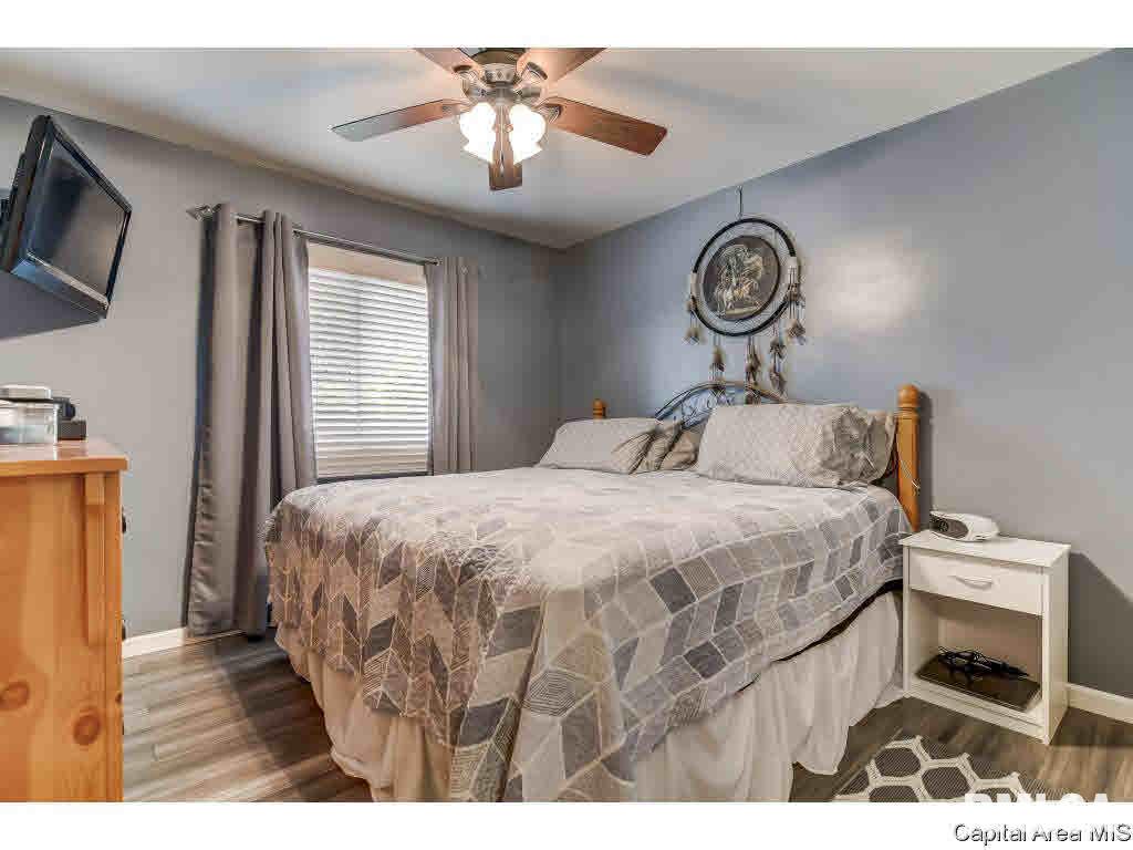 1317 Valley Drive Springfield, IL 62702 - Photo 15 of 35