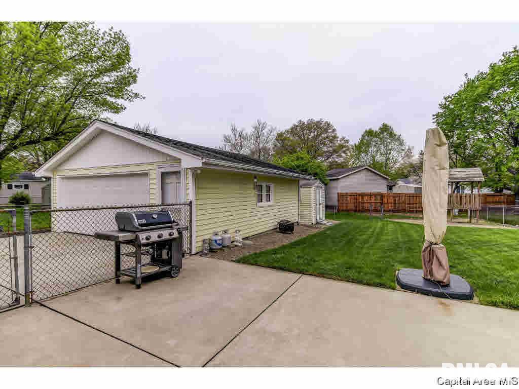 1317 Valley Drive Springfield, IL 62702 - Photo 31 of 35