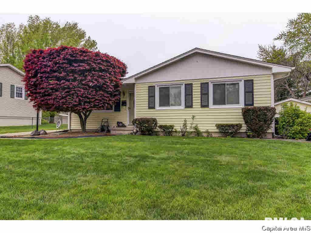 1317 Valley Drive Springfield, IL 62702 - Photo 4 of 35