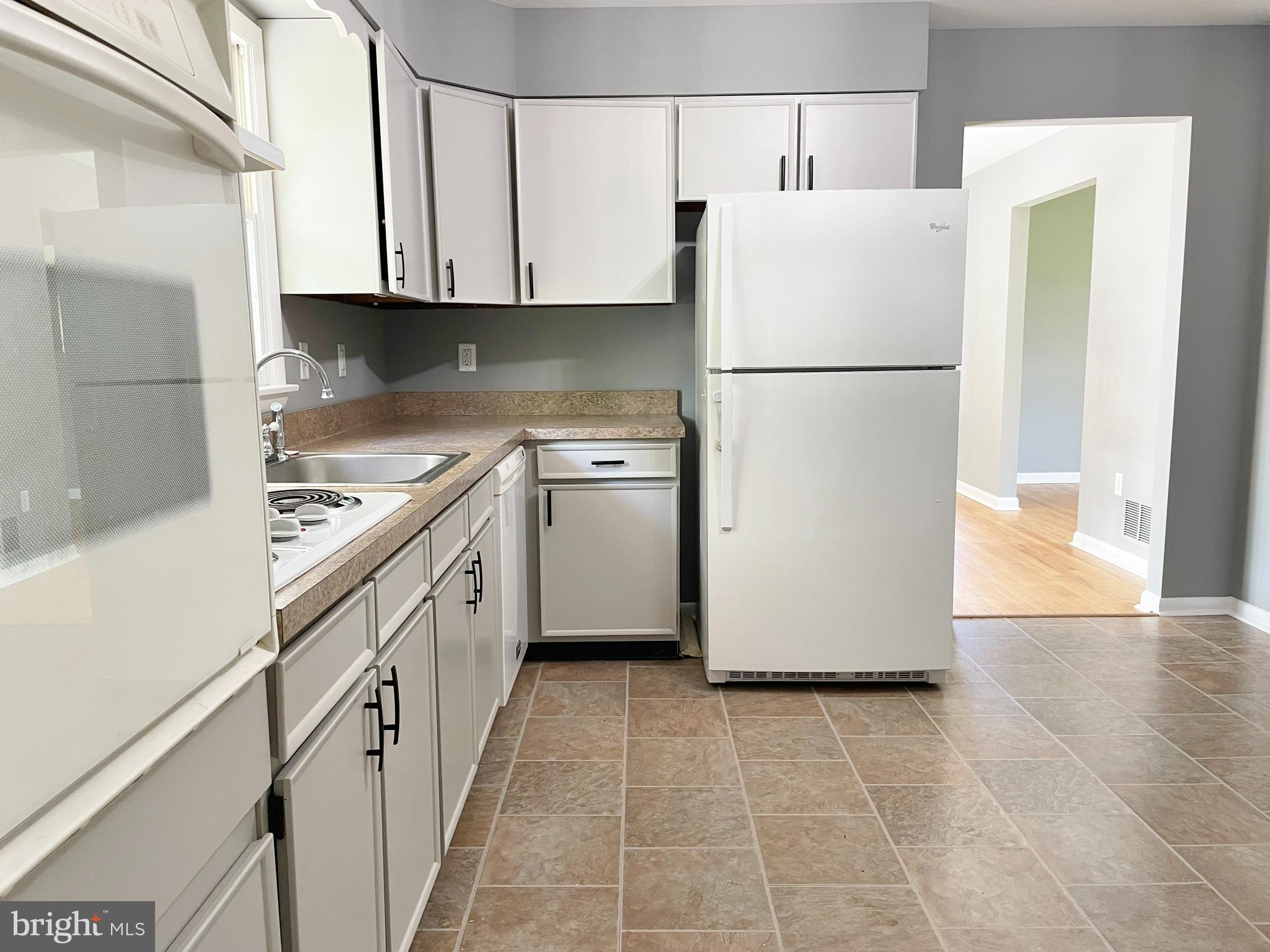 324 Harrington Road Rising Sun, MD 21911 - Photo 10 of 25 EAT IN KITCHEN