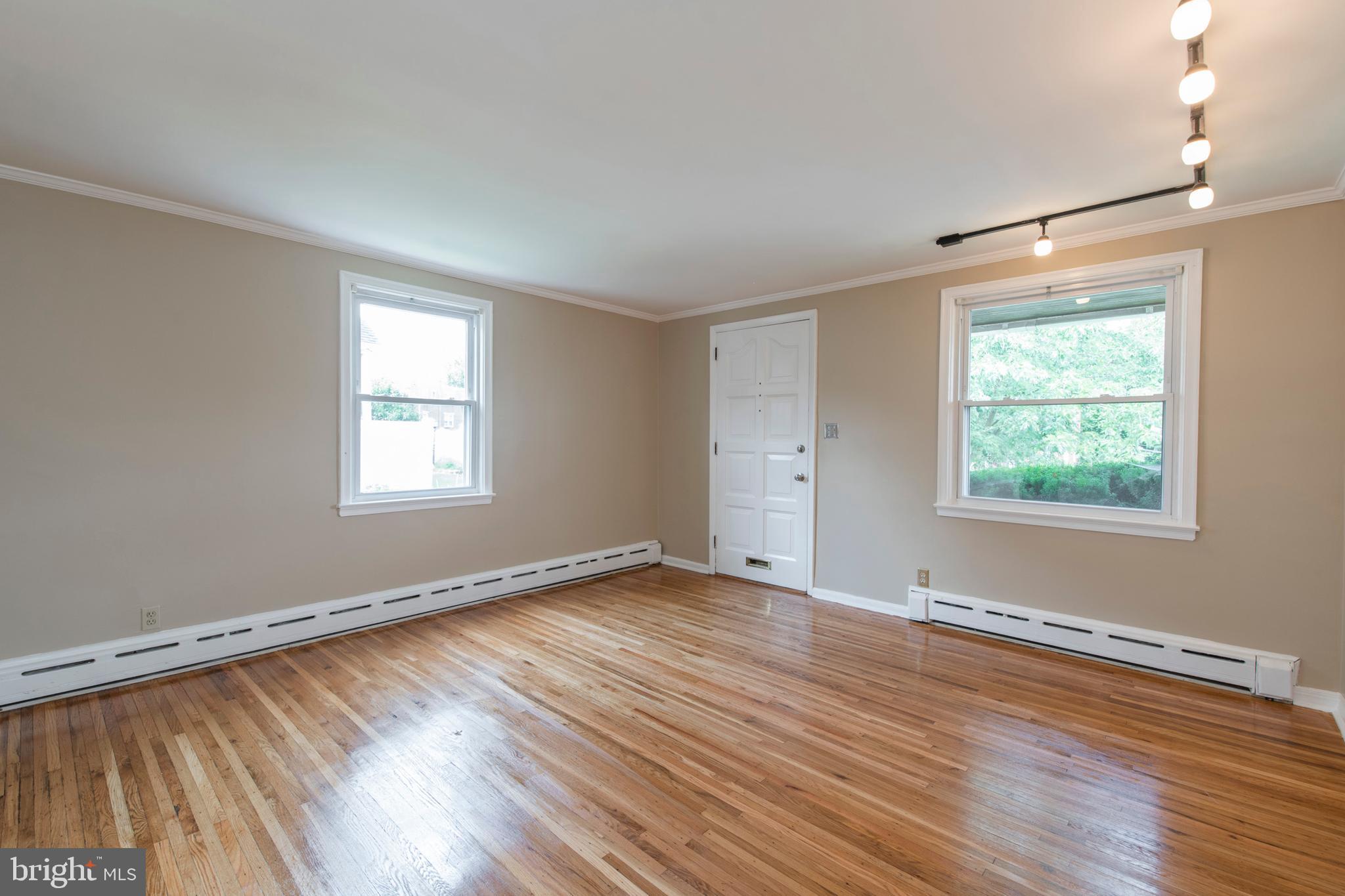 575 Pedley Road Philadelphia, PA 19128 - Photo 8 of 47 Gallery Image 8