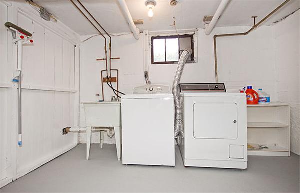 58 Bow Road Belmont, MA 02478 - Photo 12 of 16 Gallery Image 12