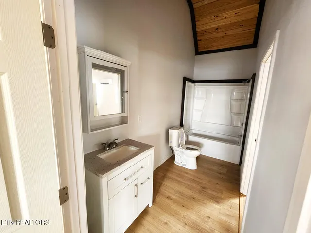 $624,900 | 590 Hamby Lane, Robbins, TN 37852