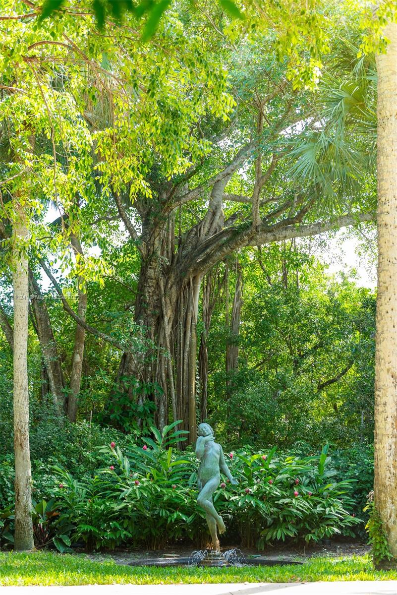 318 South Beach Road Hobe Sound, FL 33455 - Photo 22 of 69 a view of backyard with green space