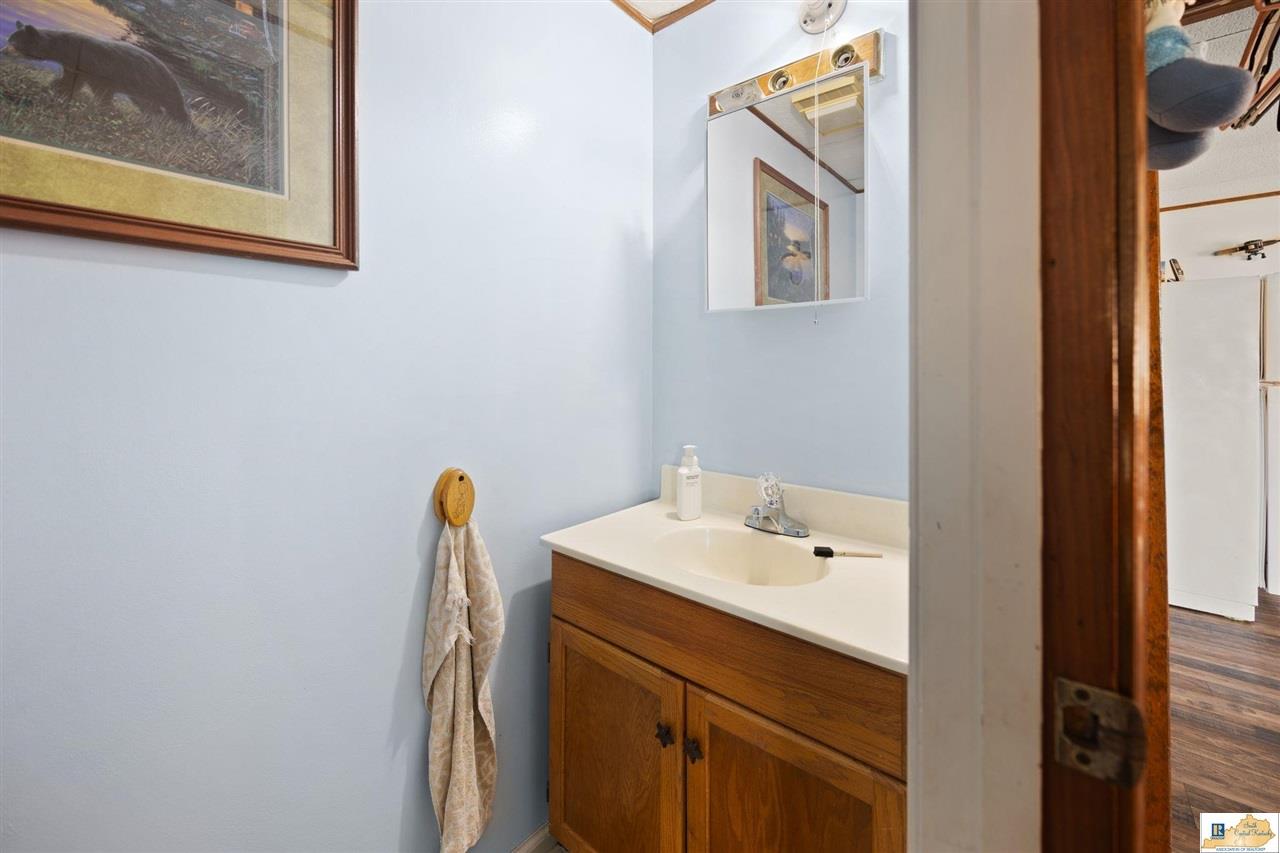 698 Rowletts Road Horse Cave, KY 42749 - Photo 16 of 99 Gallery Image 16