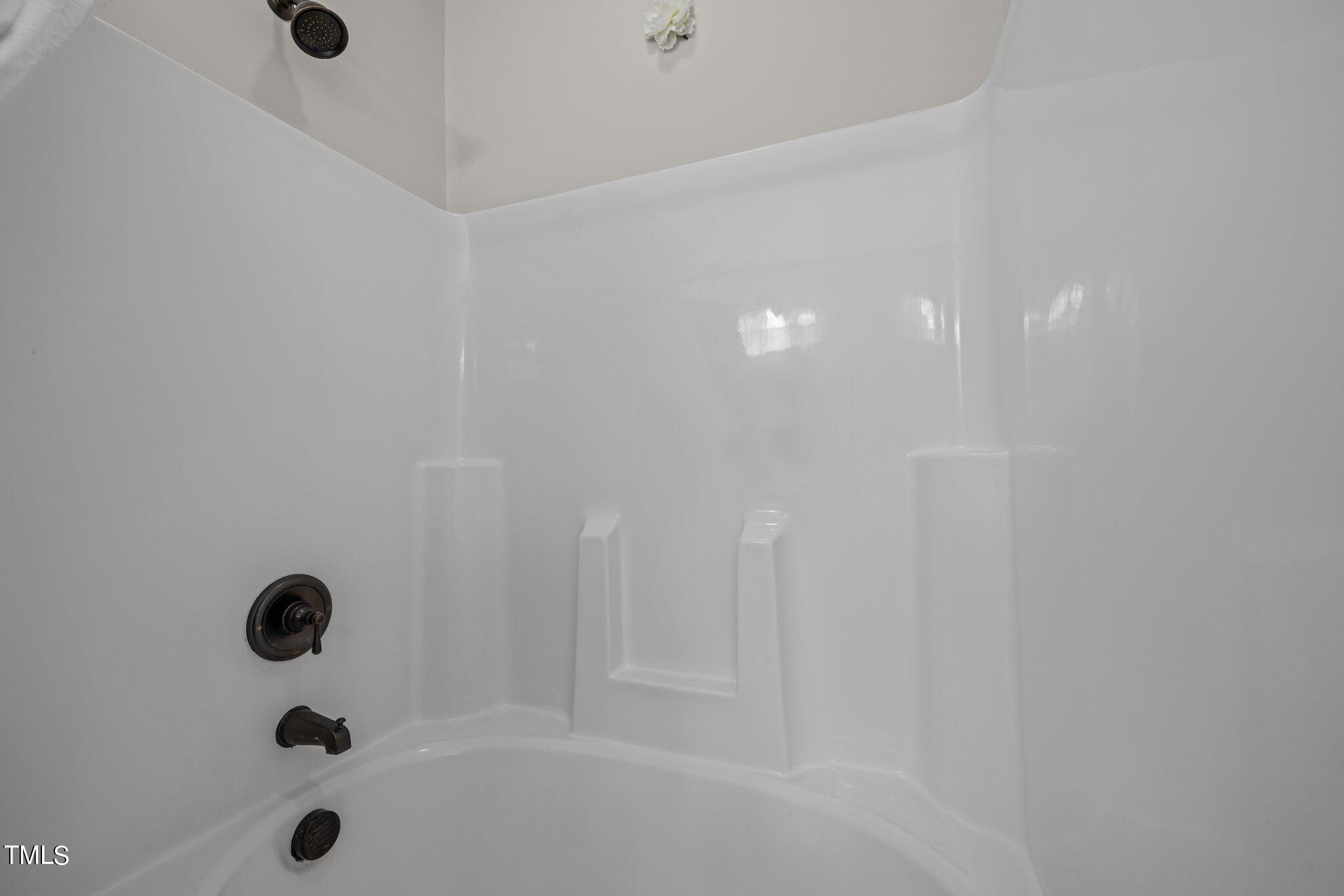 121 Zante Currant Road Durham, NC 27703 - Photo 15 of 30 Garden Tub-Shower Combonation