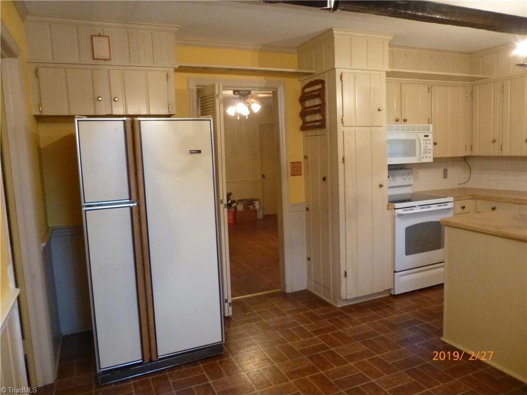 4330 Witherow Road Winston-Salem, NC 27106 - Photo 3 of 18 Gallery Image 3