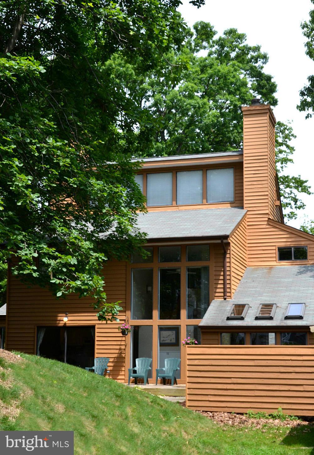 11030 Solaridge Drive Reston, VA 20191 - Photo 29 of 30 a view of a house with a yard