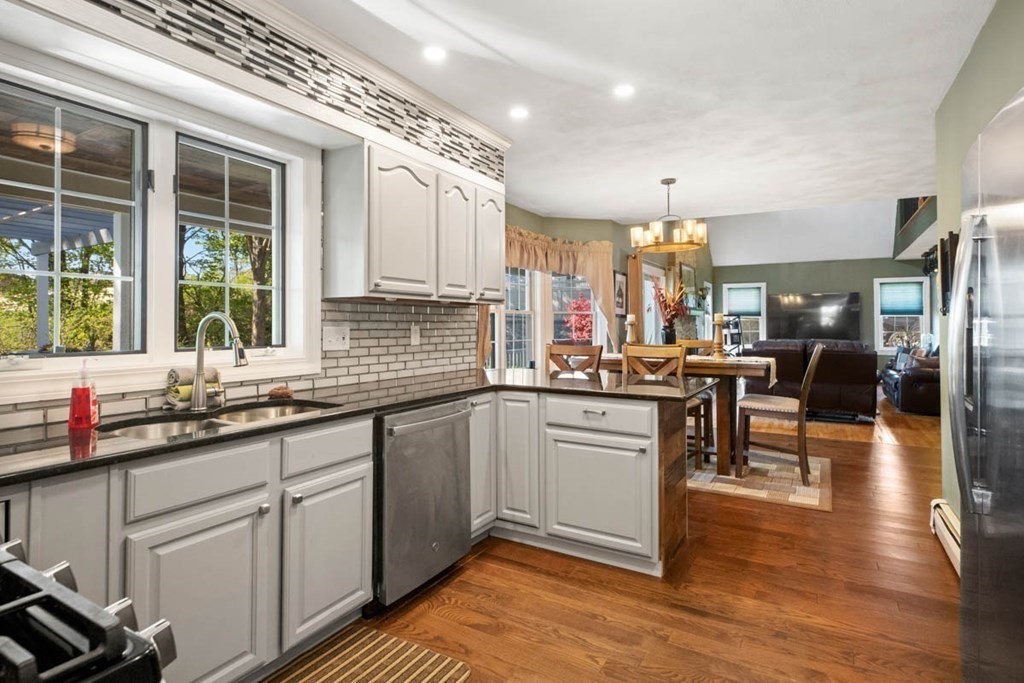 2 Valleyview Farm Road Haverhill, MA 01835 - Photo 5 of 40 Gallery Image 5