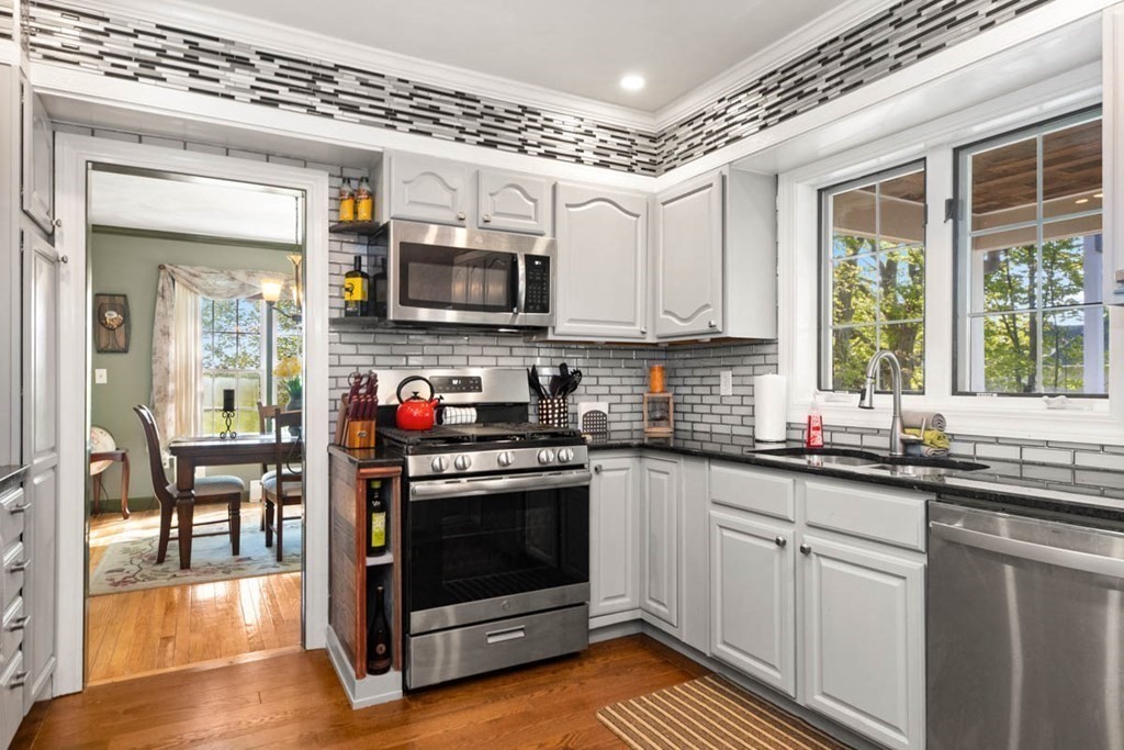 2 Valleyview Farm Road Haverhill, MA 01835 - Photo 6 of 40 Gallery Image 6