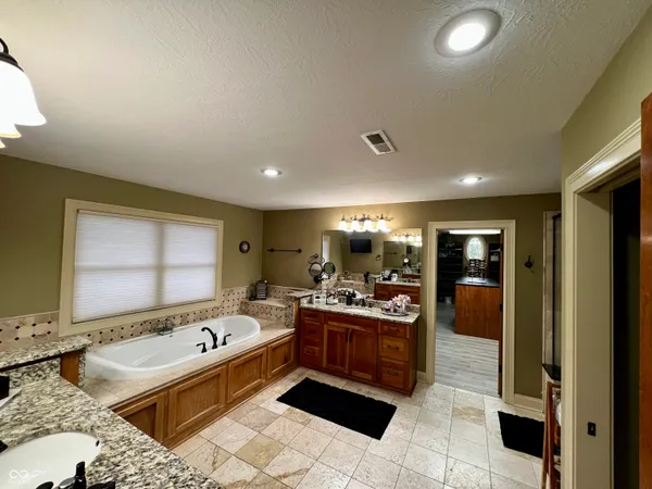 $1,675,000 | 6668 Silver Creek Drive, Indianapolis, IN 46259