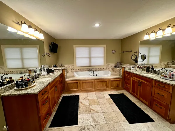 $1,675,000 | 6668 Silver Creek Drive, Indianapolis, IN 46259