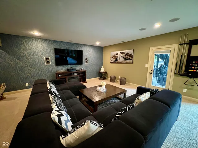 $1,675,000 | 6668 Silver Creek Drive, Indianapolis, IN 46259