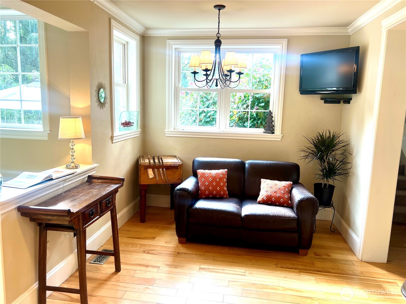 17514 West Riverside Drive Bothell, WA 98011 - Photo 8 of 40 Gallery Image 8