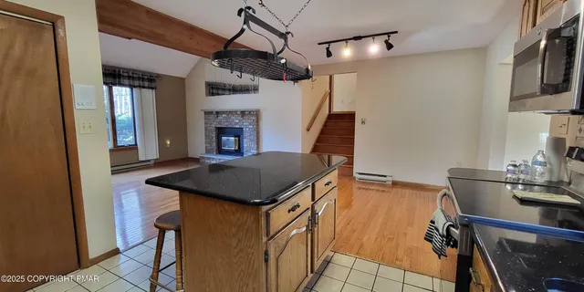 $453,000 | 228 Edinburgh Road, Bushkill, PA 18324