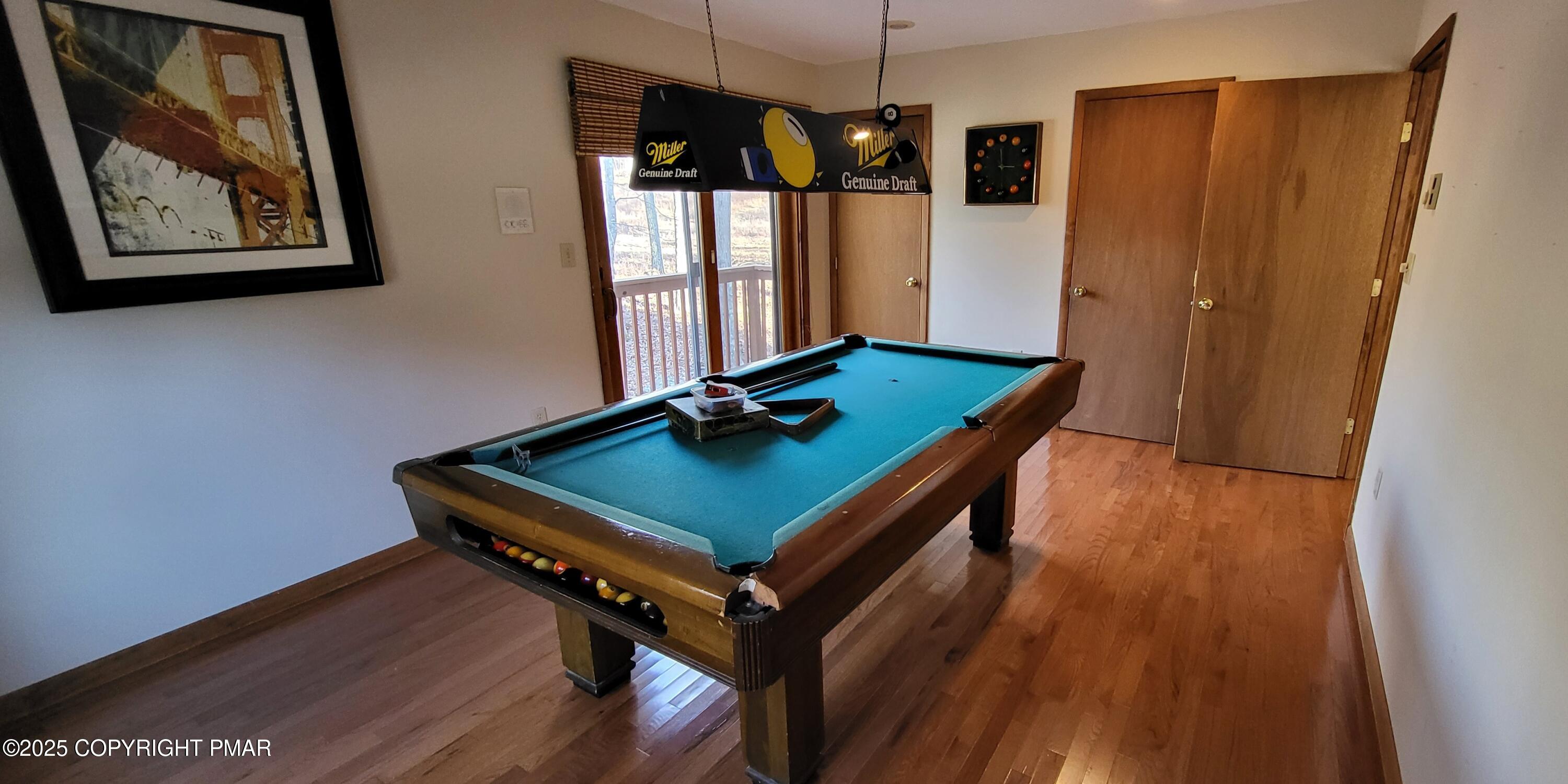 228 Edinburgh Road Bushkill, PA 18324 - Photo 22 of 77 20251222_143137