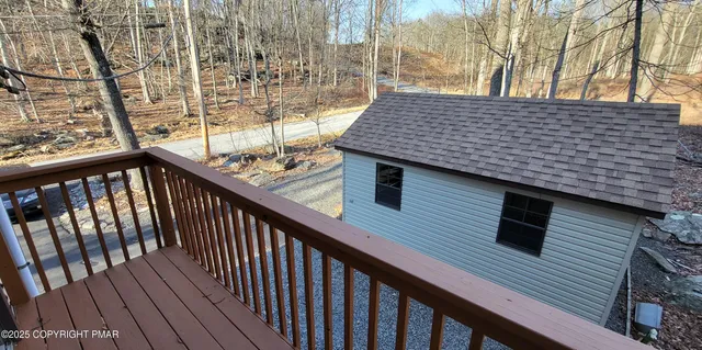 $453,000 | 228 Edinburgh Road, Bushkill, PA 18324