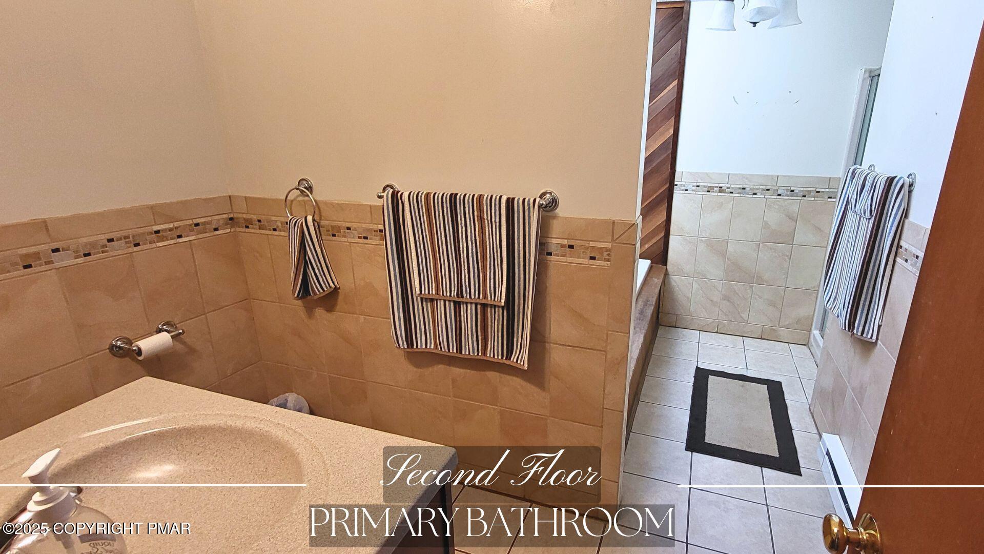 228 Edinburgh Road Bushkill, PA 18324 - Photo 41 of 77 primary bath