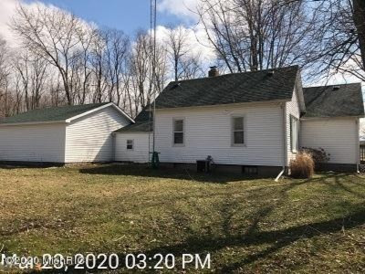 8235 Jericho Road Bridgman, MI 49106 - Photo 4 of 20 2side1