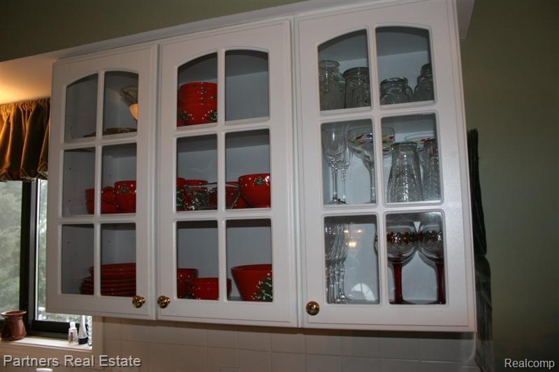 5495 Layton Road Fowlerville, MI 48836 - Photo 11 of 19 You will love this Kitchen!