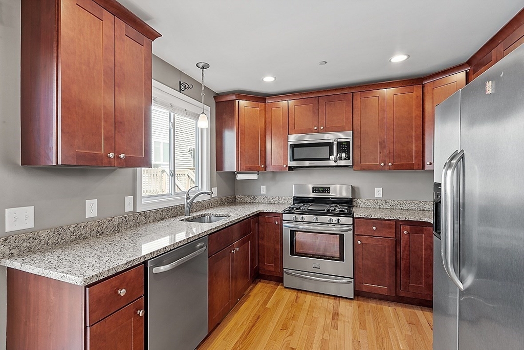 311 Littleton Road, Unit 20 Chelmsford, MA 01824 - Photo 11 of 30
