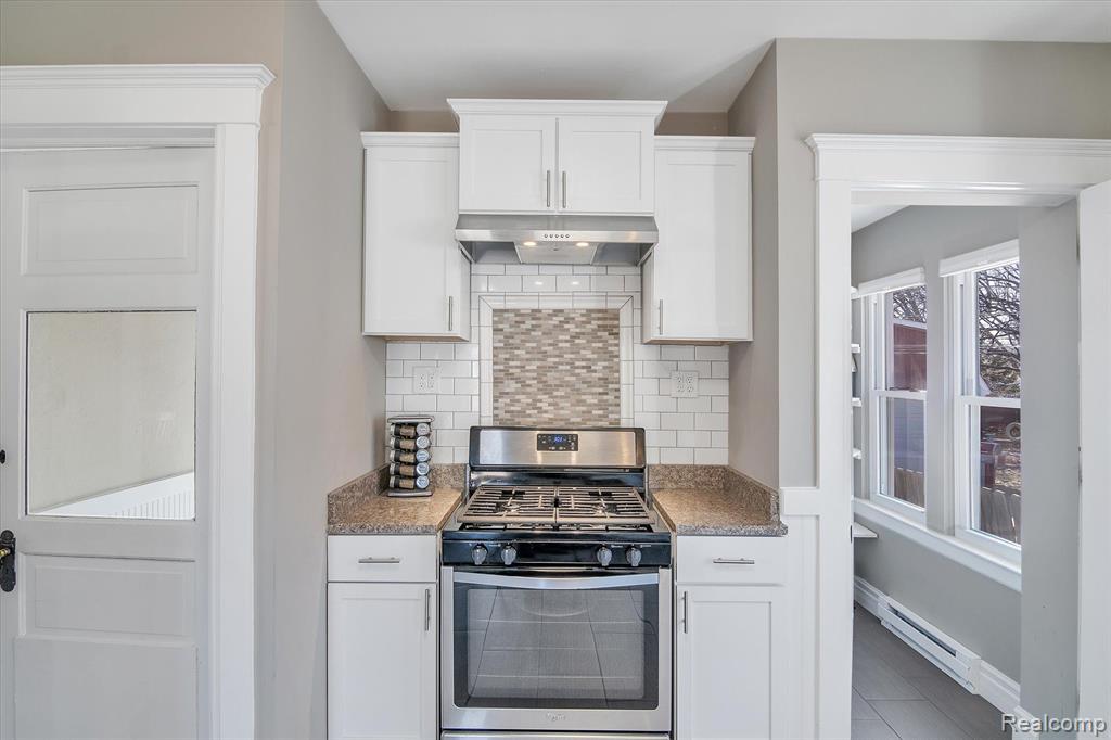 22816 Ridgeway Street St. Clair Shores, MI 48080 - Photo 13 of 43
