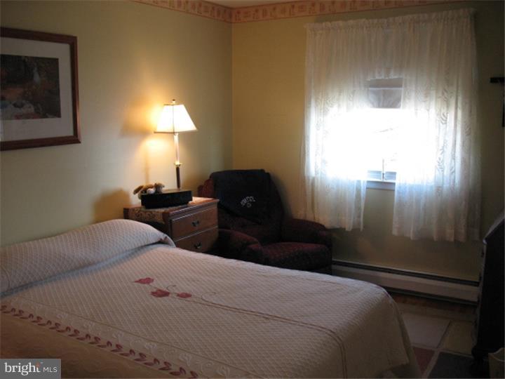 13030 Sewell Road Philadelphia, PA 19116 - Photo 12 of 24 Bedroom 3