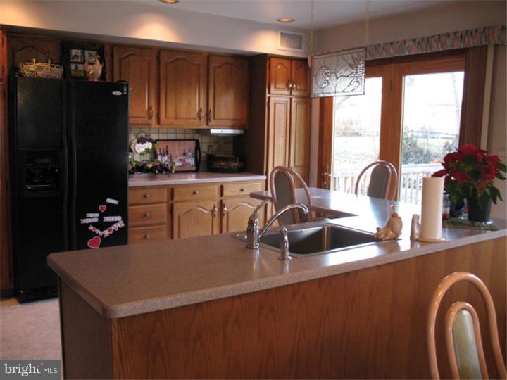 13030 Sewell Road Philadelphia, PA 19116 - Photo 5 of 24 Kitchen