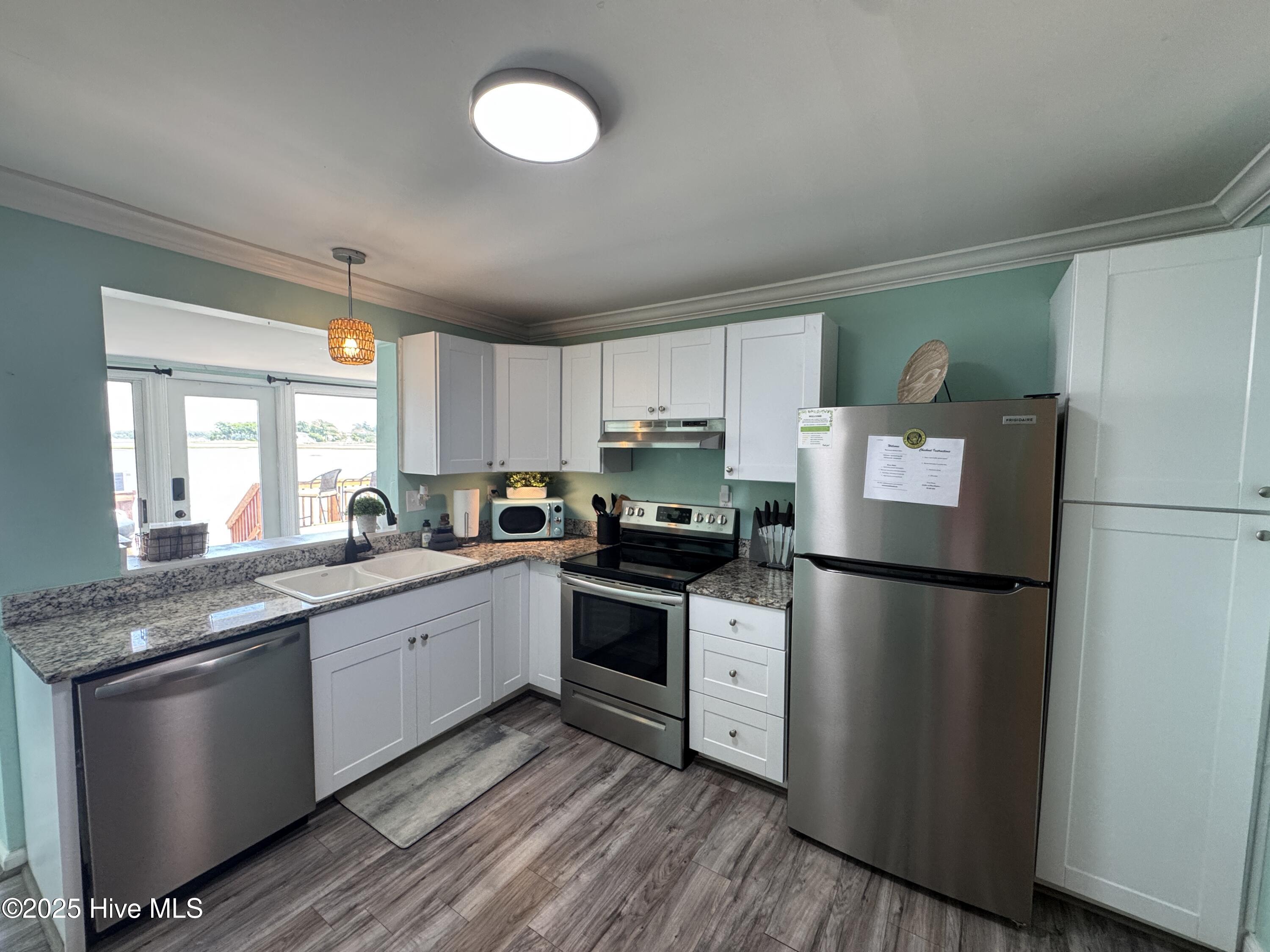 123 Cedar Point Boulevard Cedar Point, NC 28584 - Photo 6 of 21 IMG_2791