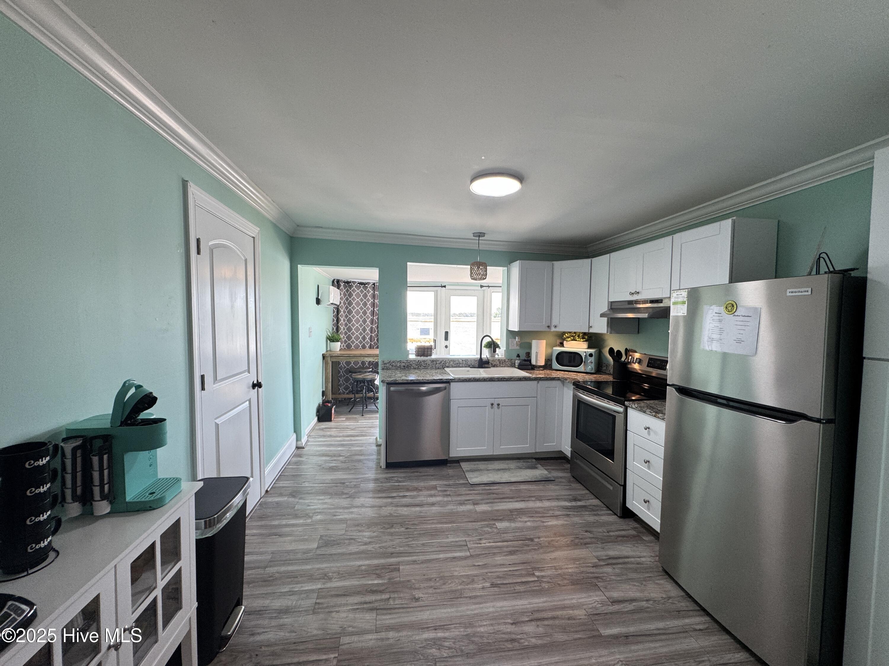 123 Cedar Point Boulevard Cedar Point, NC 28584 - Photo 7 of 21 IMG_2790