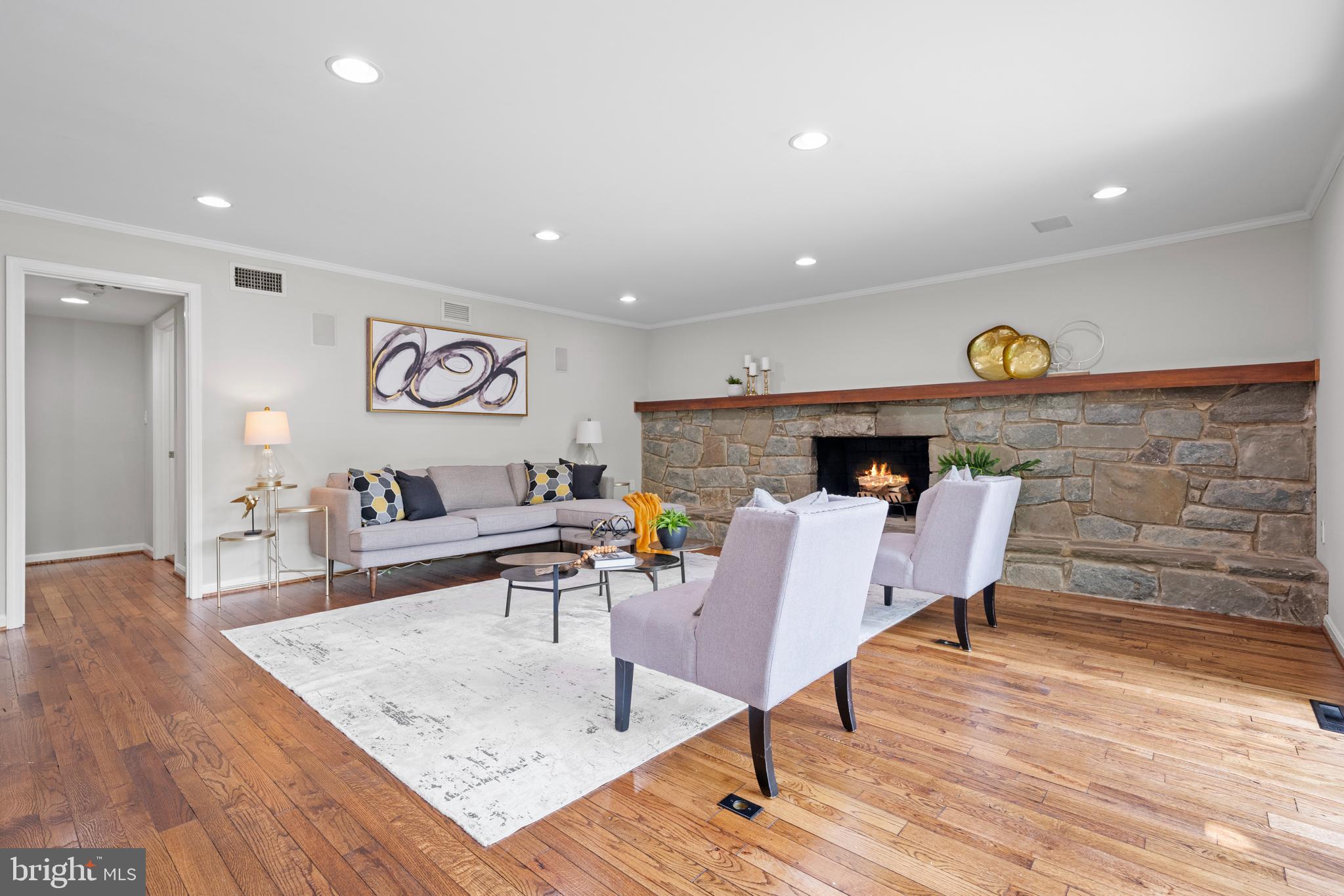 13907 Esworthy Road Darnestown, MD 20874 - Photo 10 of 59 Gallery Image 10