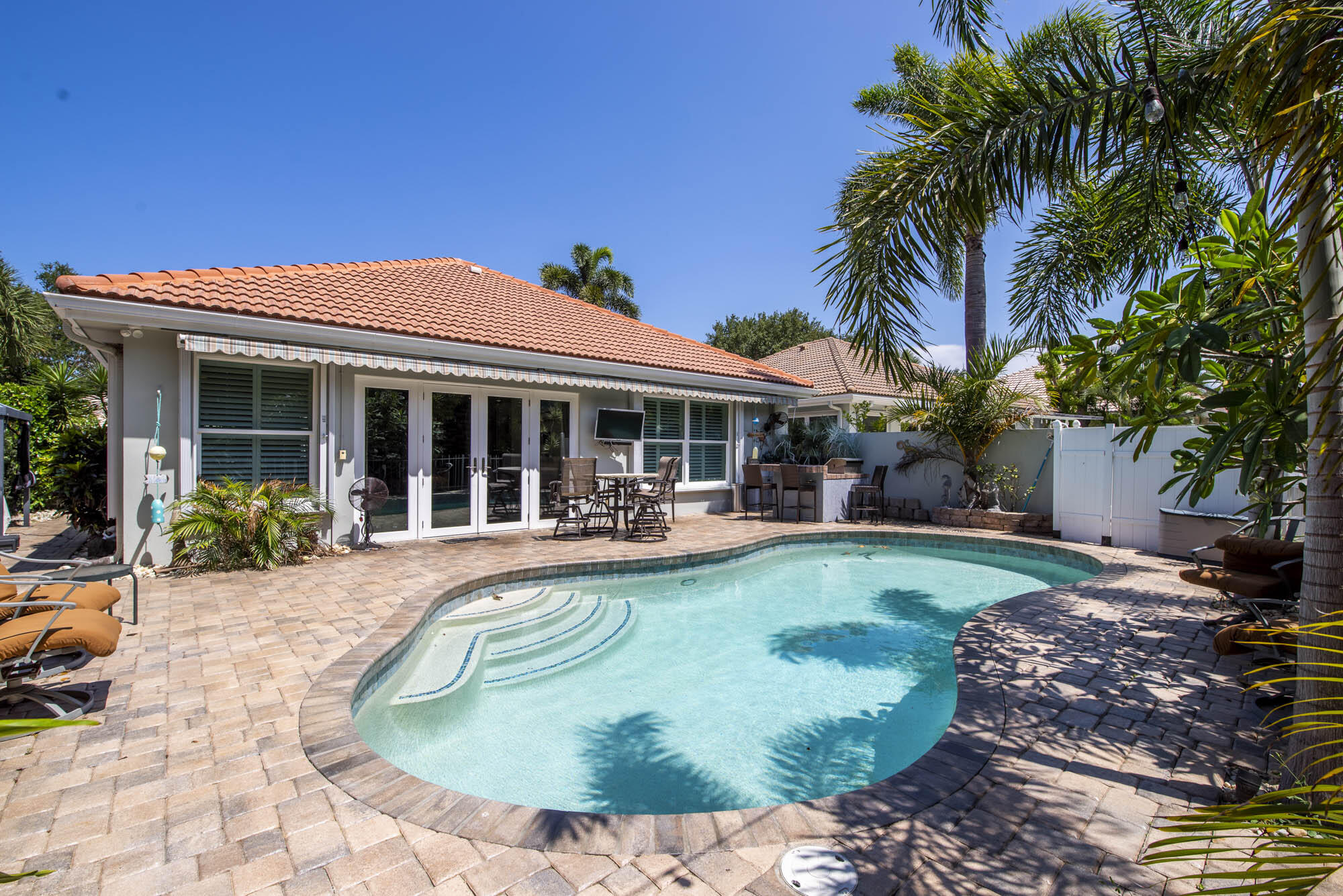 202 Hampton Circle Jupiter, FL 33458 - Photo 23 of 29 023
