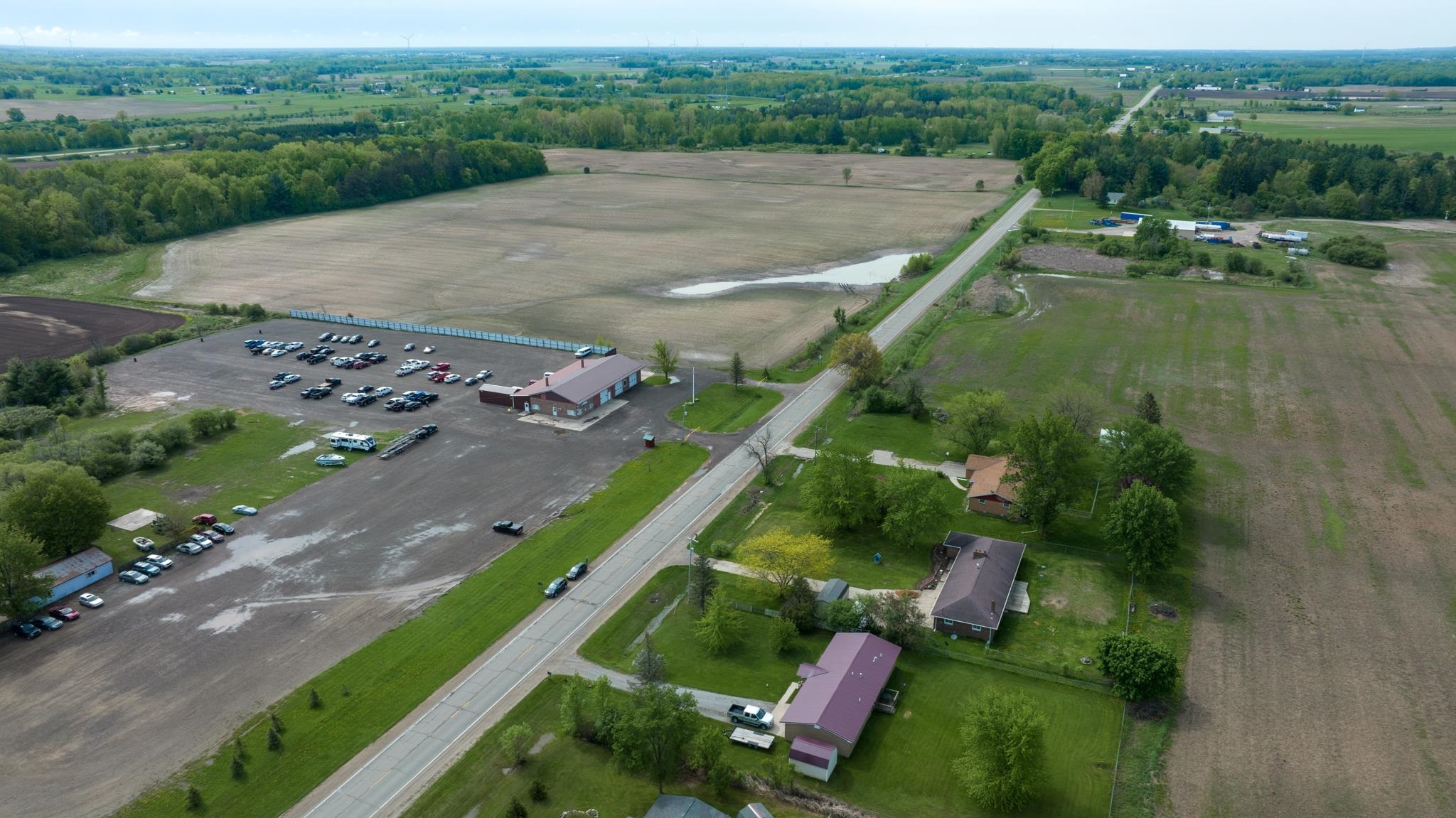 8933 North Mission Road Clare, MI 48617 - Photo 73 of 73 1900080-72.JPG