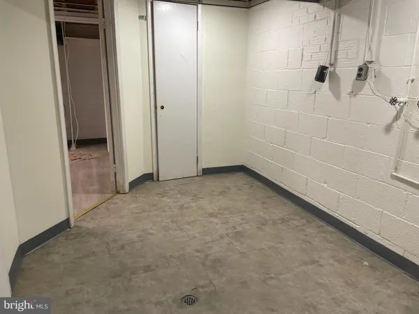 $3,695 | 13409 Doncaster Lane, Silver Spring, MD 20904