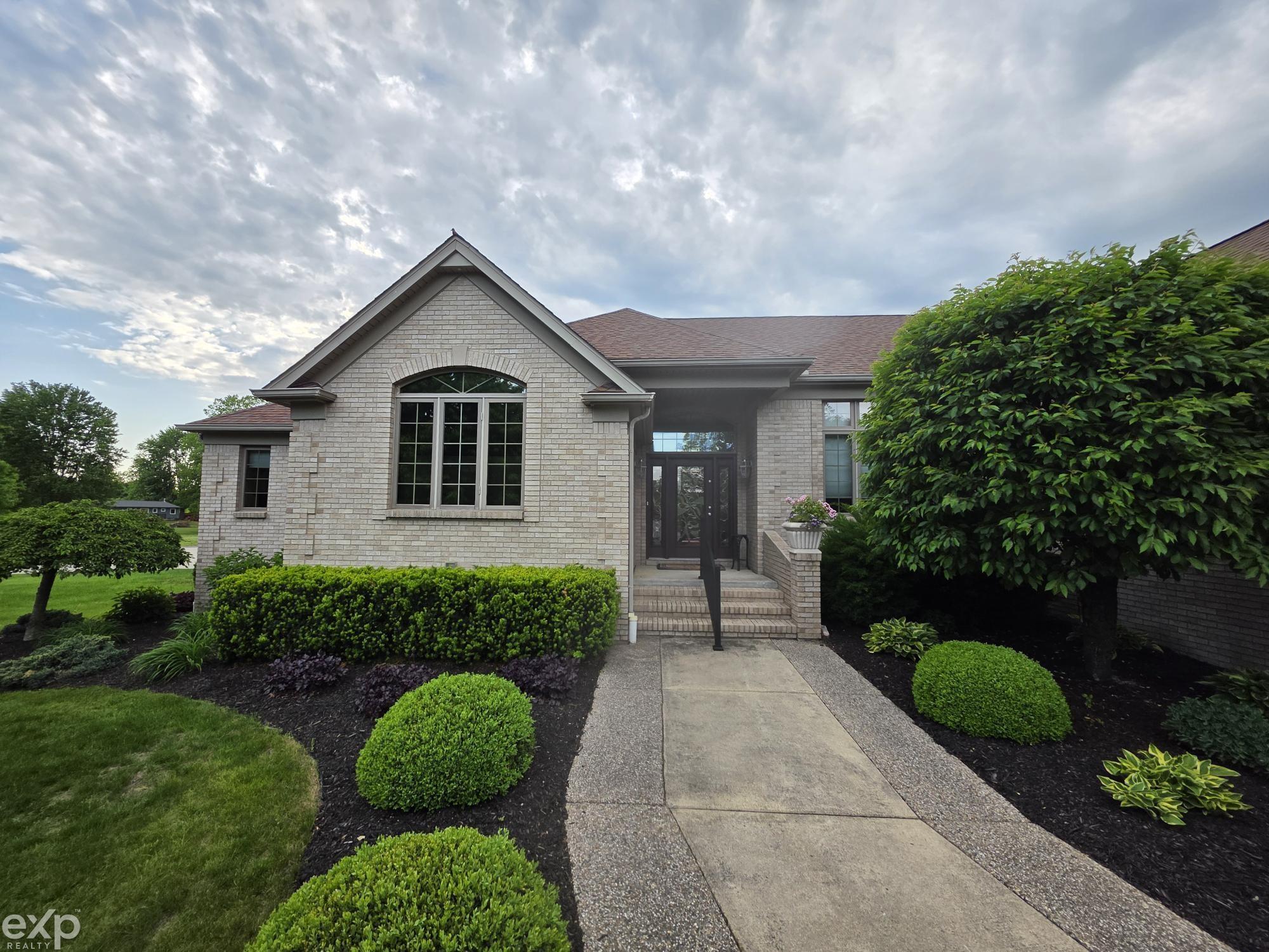 53203 Foss Road Macomb, MI 48042 - Photo 13 of 72