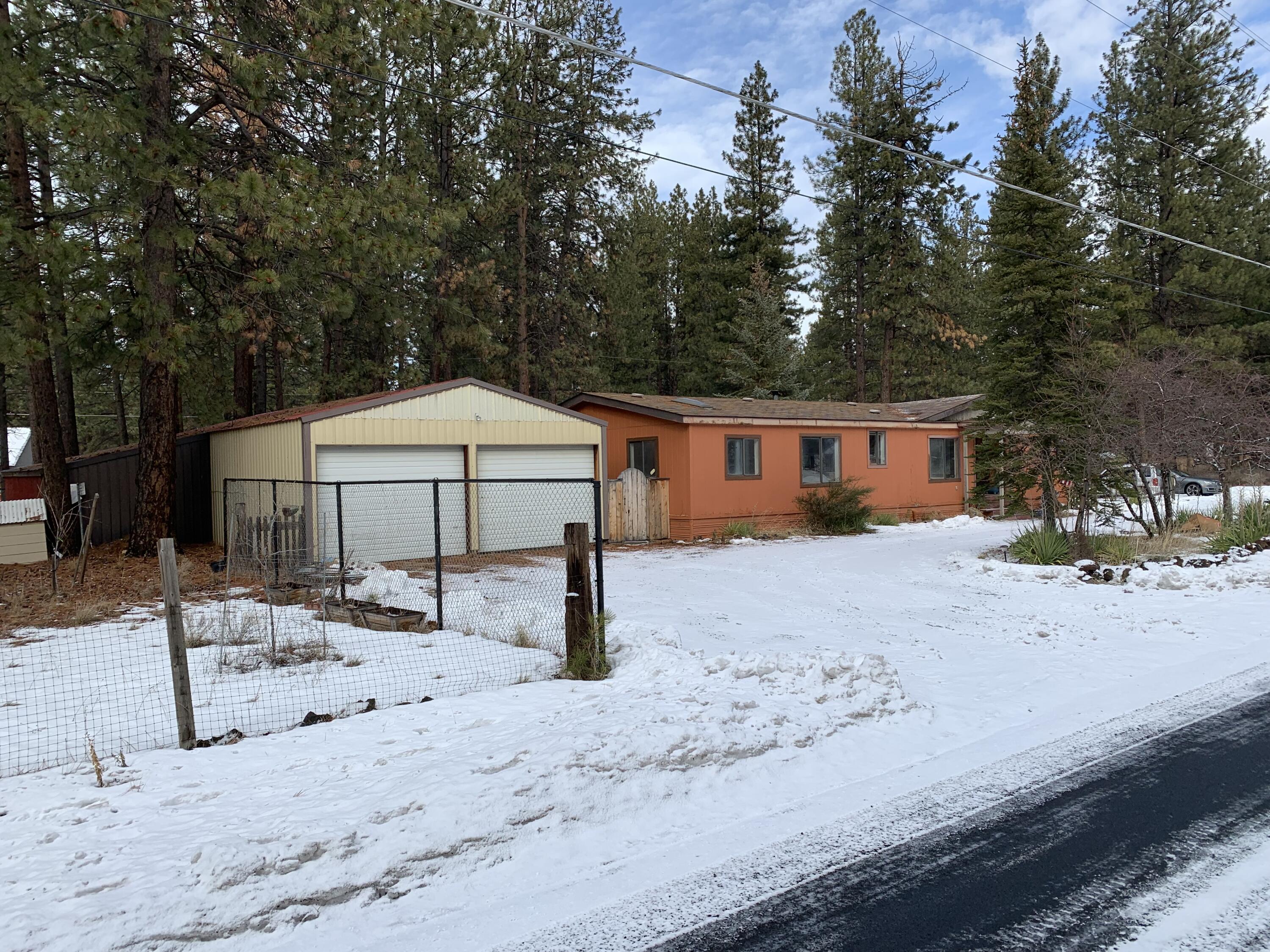 60105 Navajo Road Bend, OR 97702 - Photo 27 of 28 IMG_6993