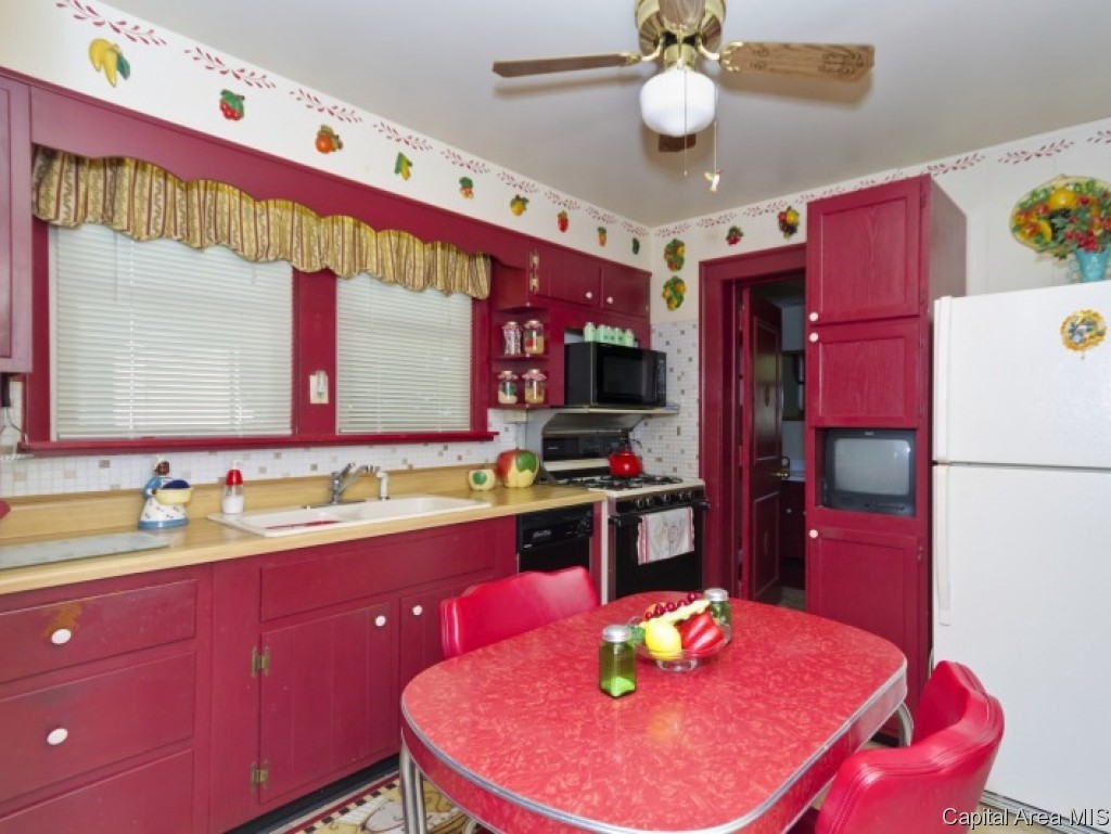 643 West Vine Street Springfield, IL 62704 - Photo 11 of 31 Gallery Image 11