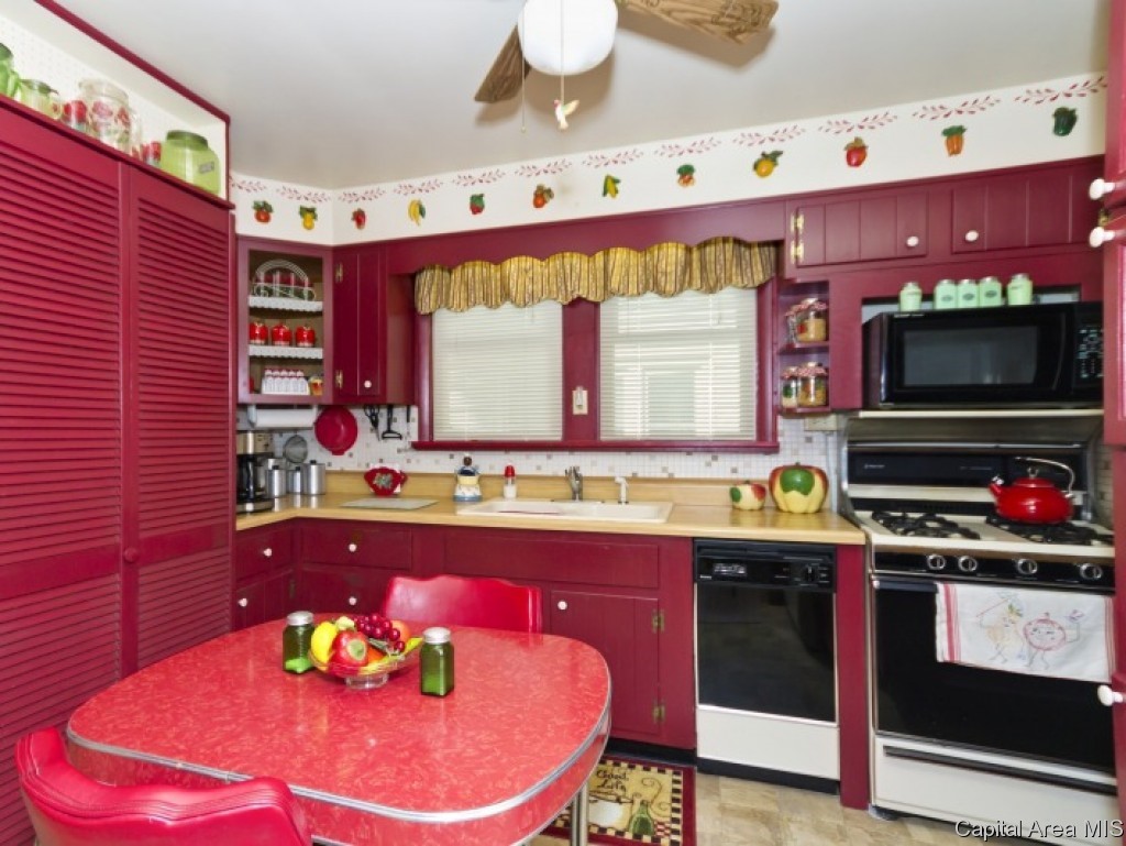 643 West Vine Street Springfield, IL 62704 - Photo 9 of 31 Gallery Image 9