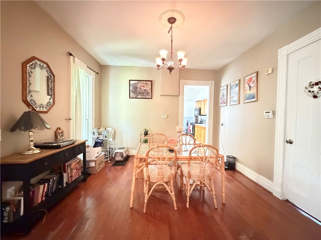 39 Edmonds Street Rochester, NY 14607 - Photo 9 of 25 Downstairs Unit