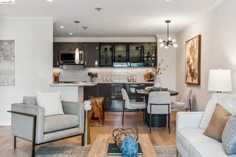 $579,000 | 389 Belmont Street, Unit 411, Oakland, CA 94610