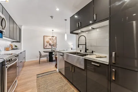 $579,000 | 389 Belmont Street, Unit 411, Oakland, CA 94610