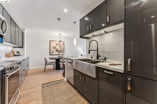 $579,000 | 389 Belmont Street, Unit 411, Oakland, CA 94610